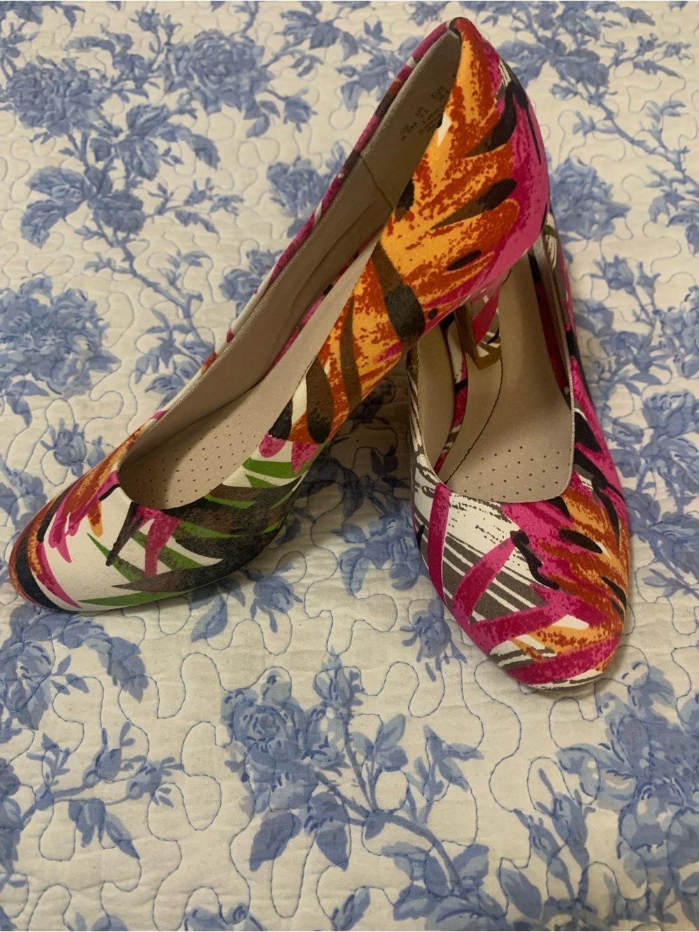 Life Stride Floral Print Pumps in Pink, Orange, Green